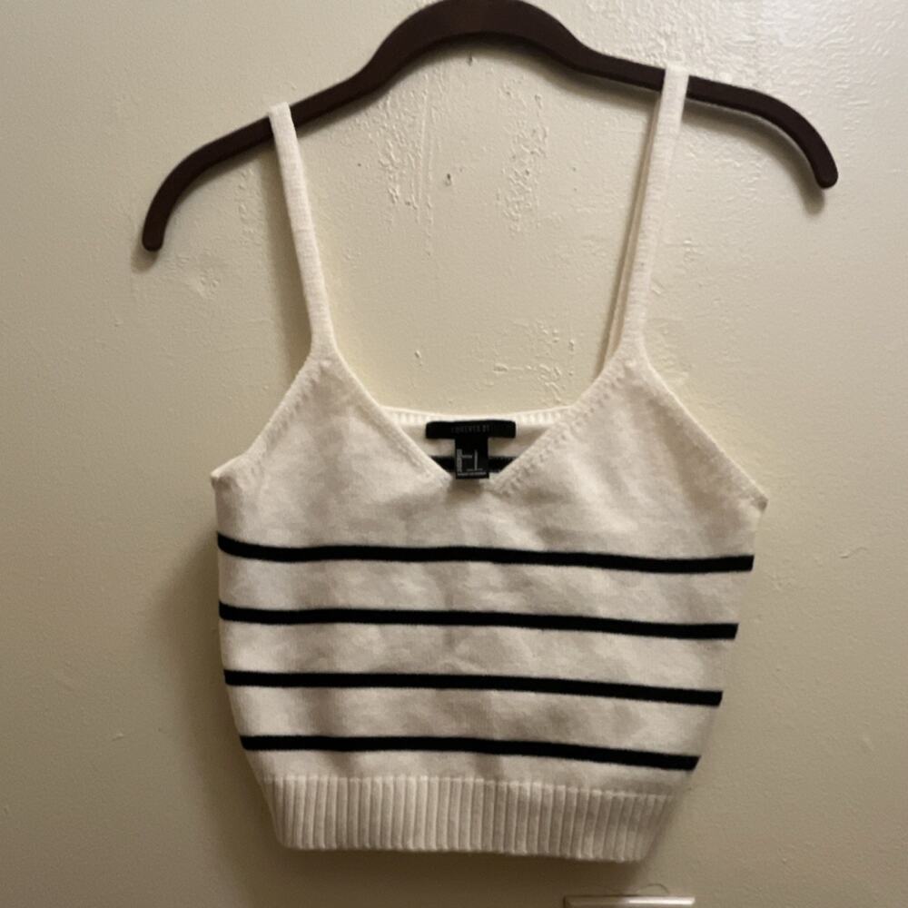 FOREVER 21 Cropped top Sz Large Spaghetti Straps White Black sweater tank